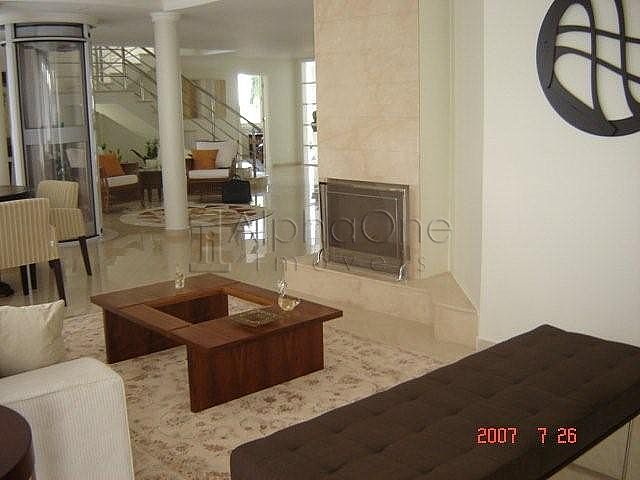 Casa em Condomínio Alphaville 00  